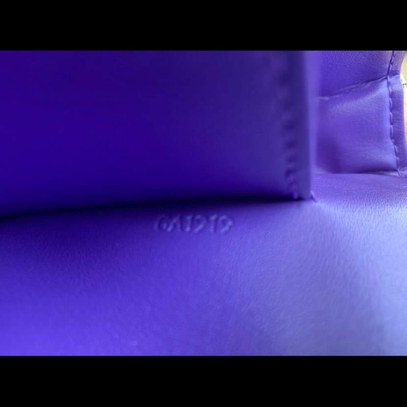 Authentic Louis Vuitton purple vernis handbag - Picture 7 of 8